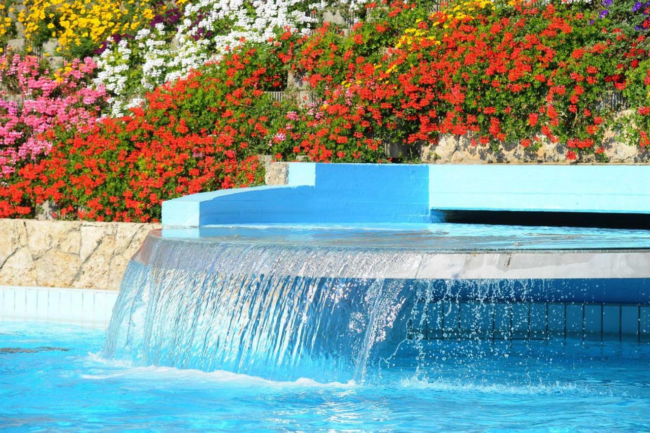 Hotel Parco Delle Piscine à Sarteano Extérieur photo